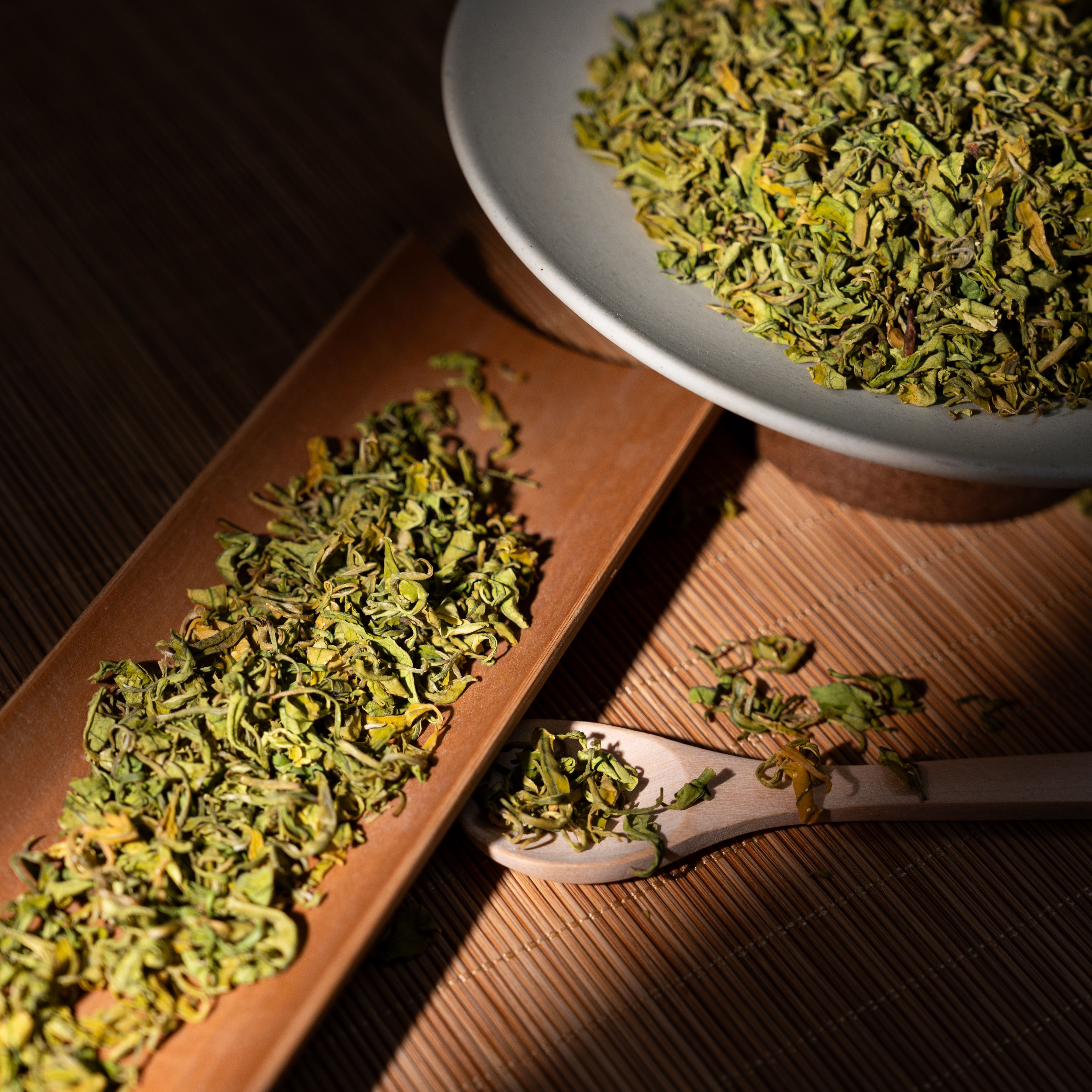 First-grade Xianfeng Milk White Tea Green Tea